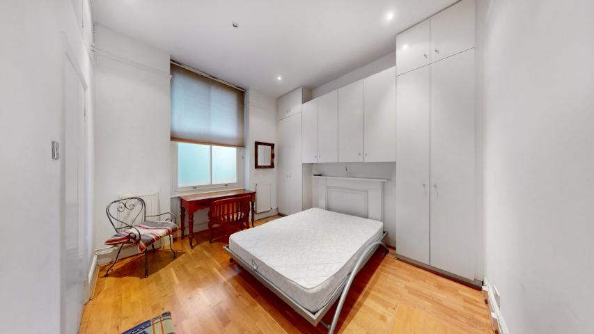 Modern Apartment Sandwell Mansions, West Hampstead